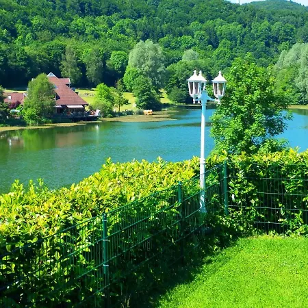 度假居 Ferienhaus Eifelcottage Am Waldseepfad - Badesee Traumferienhaeuser-eifel