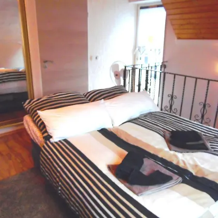 Ferienhaus Eifelcottage Am Waldseepfad - Badesee Traumferienhaeuser-eifel *