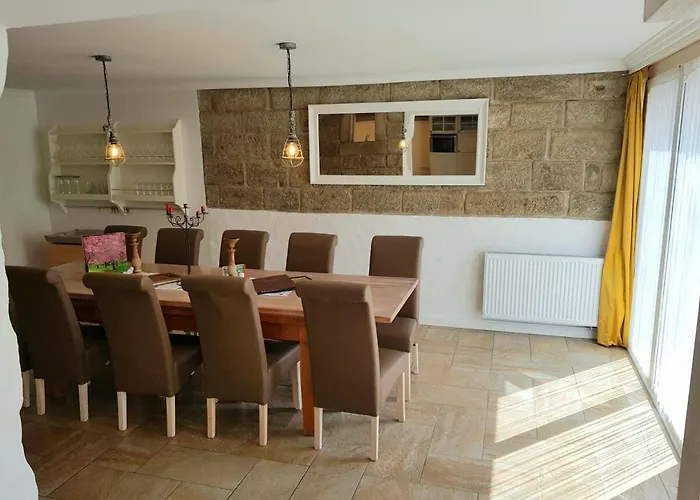 Holiday home Ferienhaus Eifelcottage Am Waldseepfad - Badesee Traumferienhaeuser-eifel *