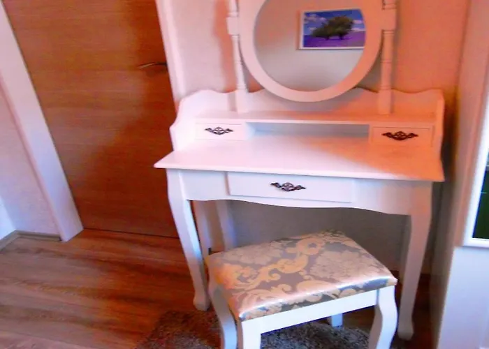 Ferienhaus Eifelcottage Am Waldseepfad - Badesee Traumferienhaeuser-eifel Holiday home *