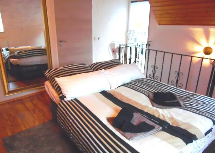 Ferienhaus Eifelcottage Am Waldseepfad - Badesee Traumferienhaeuser-eifel *